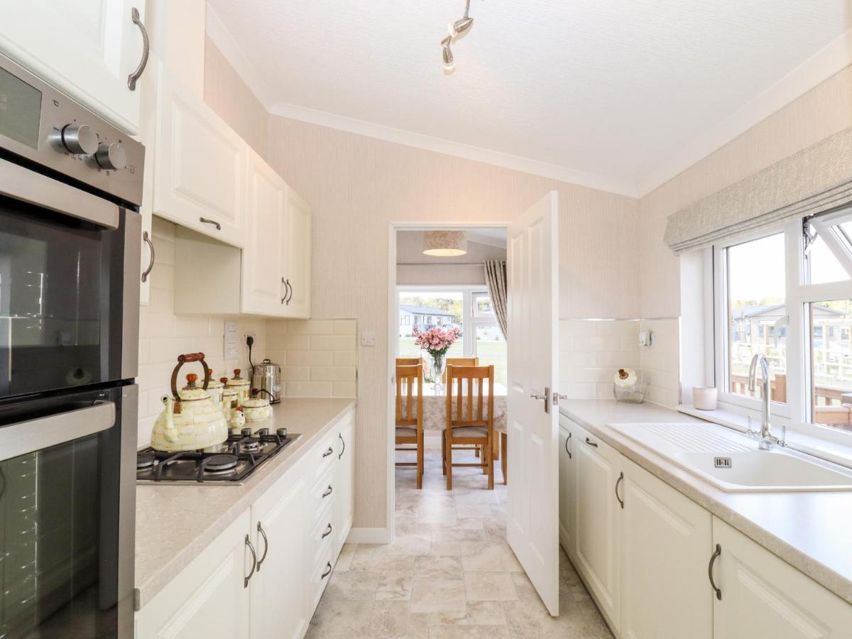 12 Bucklesham Park Villa Ipswich Eksteriør bilde