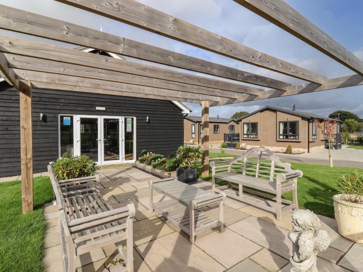 12 Bucklesham Park Villa Ipswich Eksteriør bilde