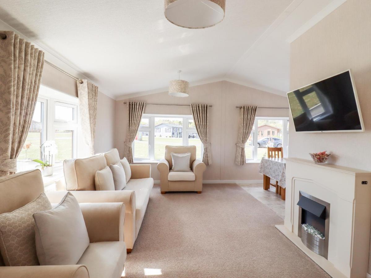 12 Bucklesham Park Villa Ipswich Eksteriør bilde