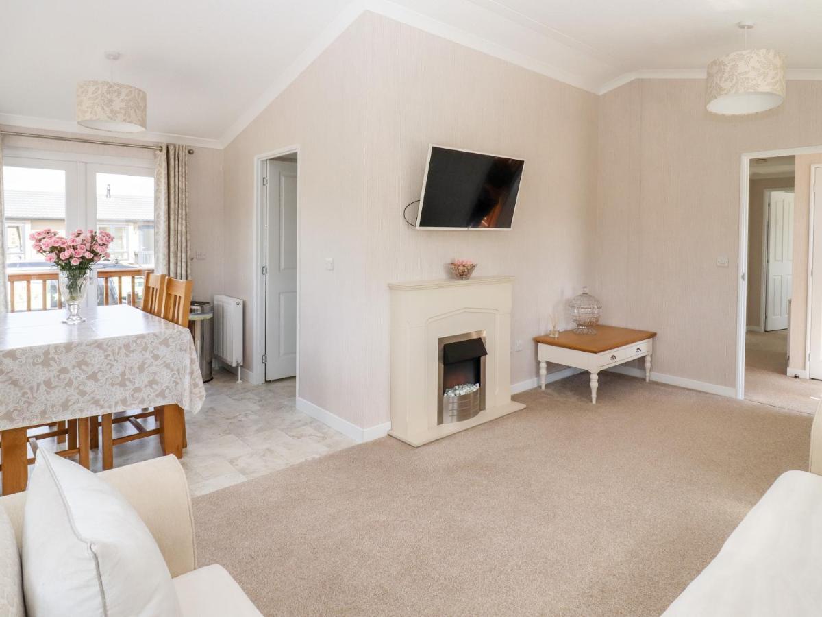 12 Bucklesham Park Villa Ipswich Eksteriør bilde