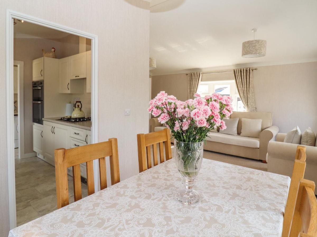 12 Bucklesham Park Villa Ipswich Eksteriør bilde