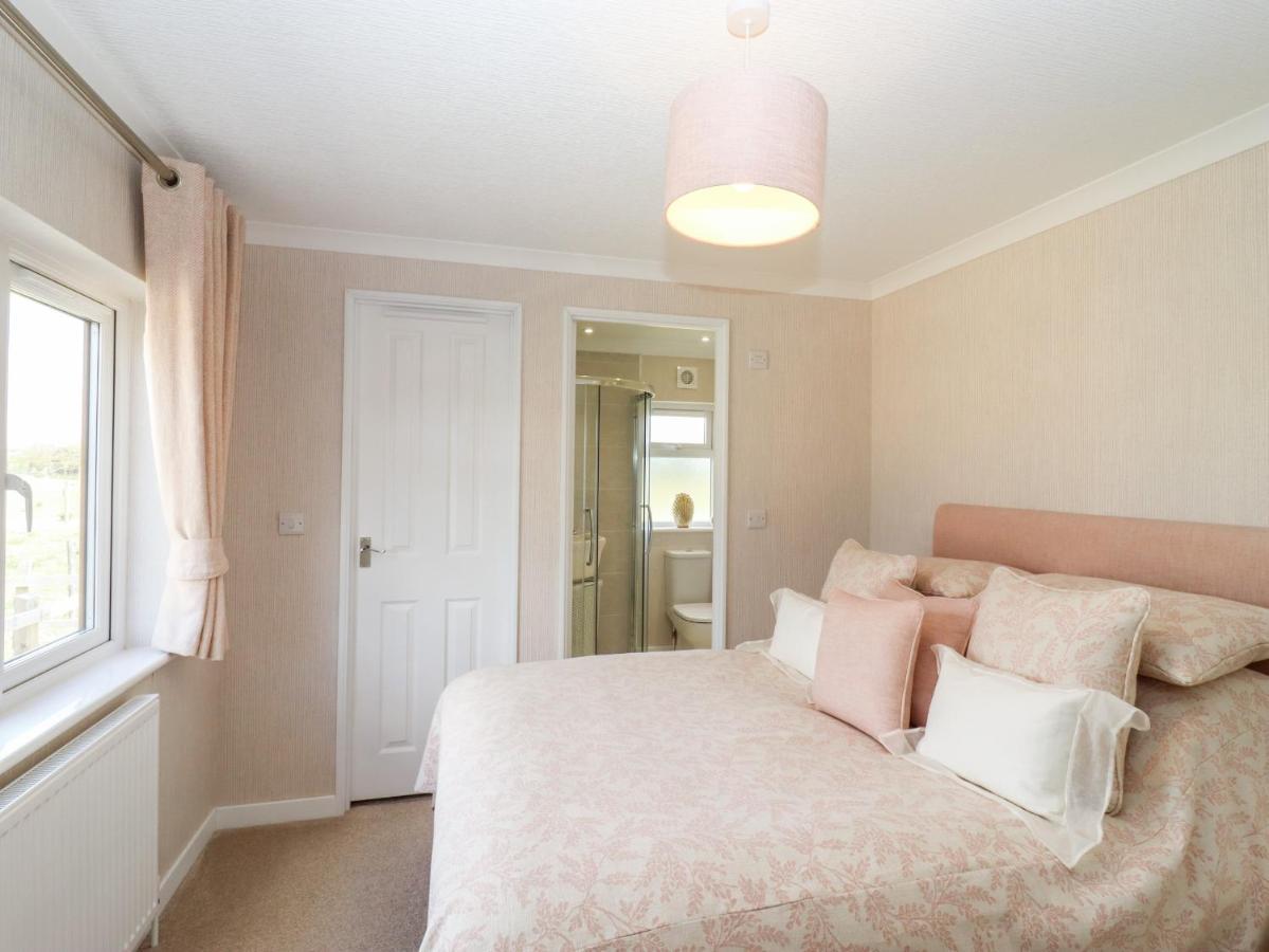 12 Bucklesham Park Villa Ipswich Eksteriør bilde