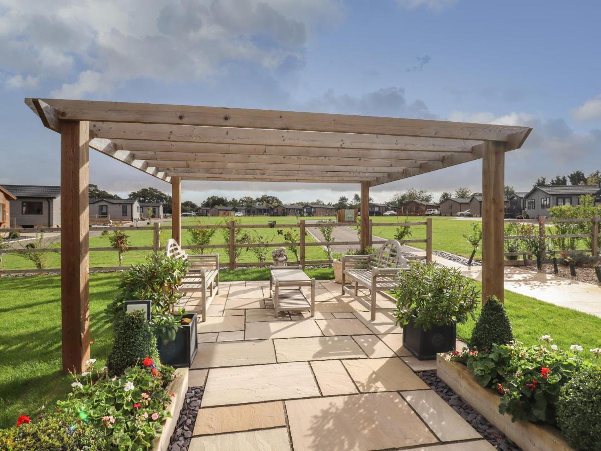 12 Bucklesham Park Villa Ipswich Eksteriør bilde